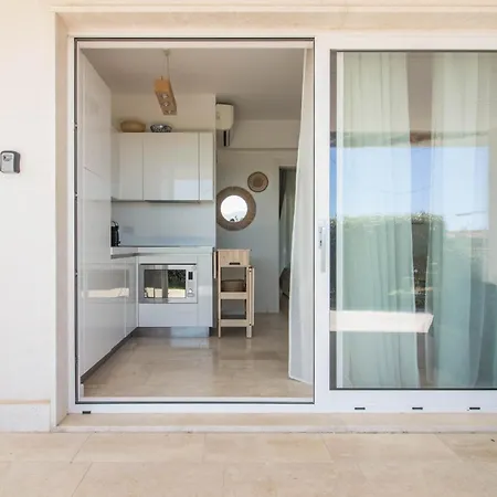 Guesthost - Amazing Apartment Olbia