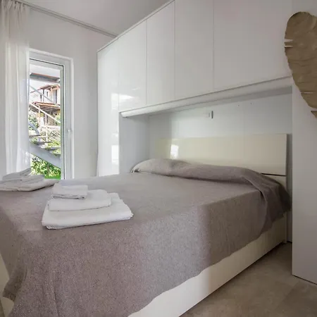 New Amazing With Private Parking Апартаменти Ольбія